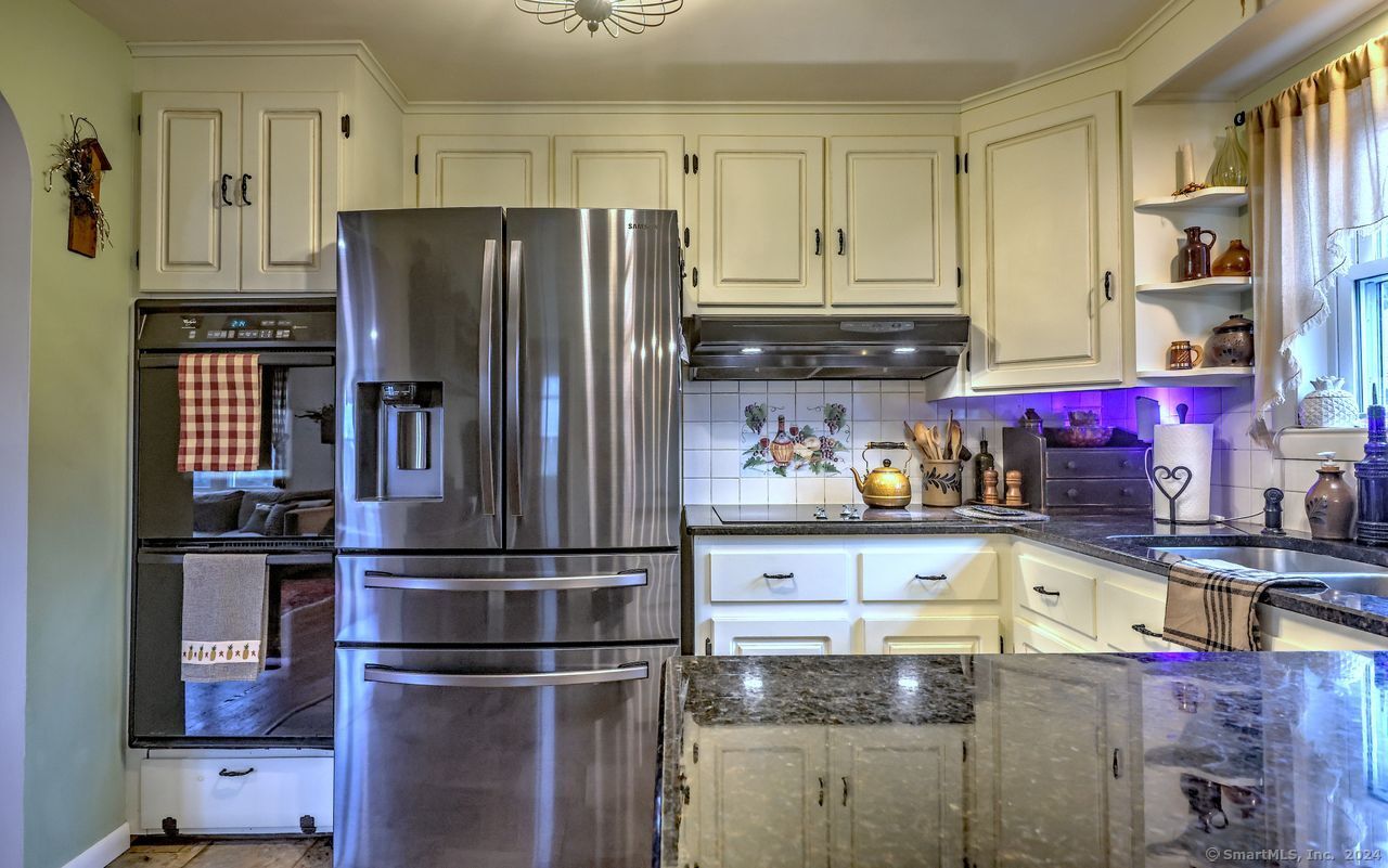 15 Walter Road Seymour CT 06483