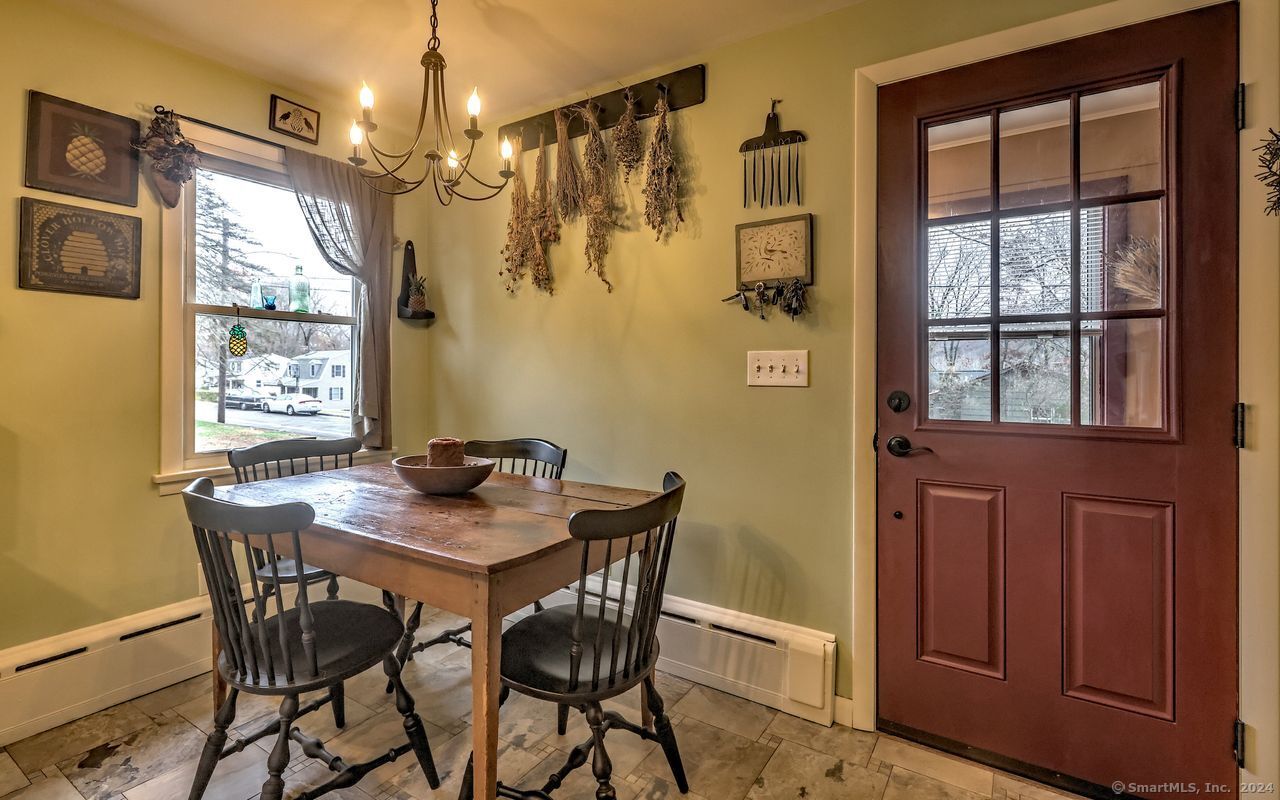 15 Walter Road Seymour CT 06483