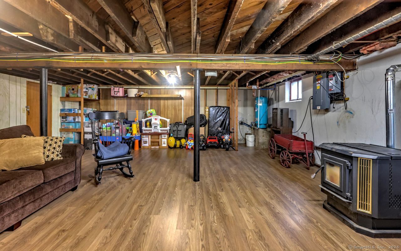 15 Walter Road Seymour CT 06483