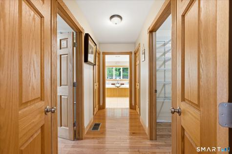 29 Jackson Hill Road Middlefield CT 06455