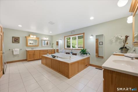 29 Jackson Hill Road Middlefield CT 06455