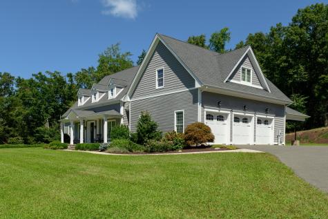 7 Berkshire Crossing Avon CT 06001
