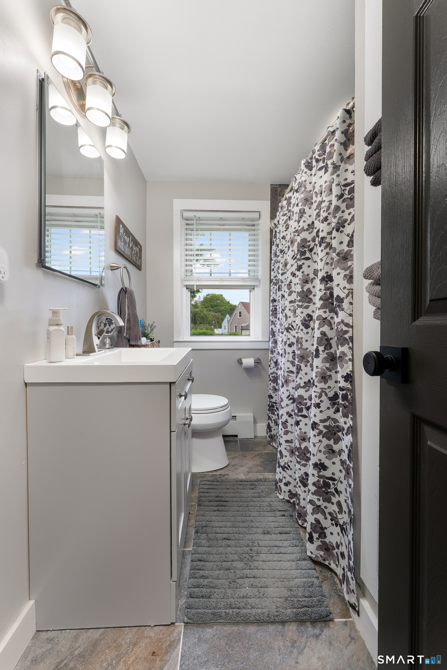 4 Nicholas Drive East Haven CT 06512