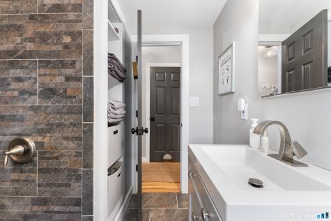 4 Nicholas Drive East Haven CT 06512