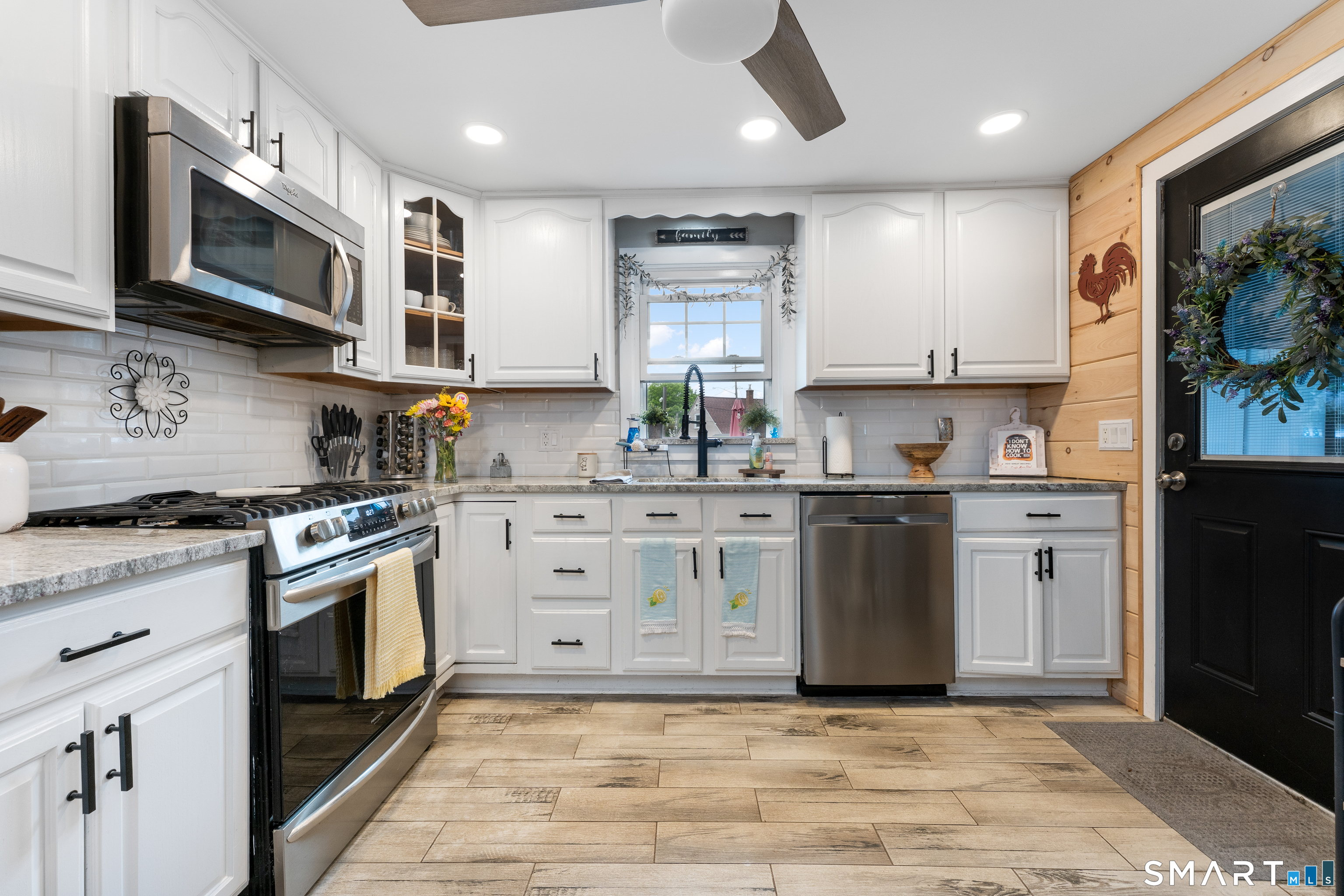 4 Nicholas Drive East Haven CT 06512