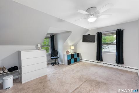 4 Nicholas Drive East Haven CT 06512