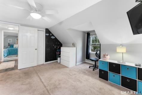 4 Nicholas Drive East Haven CT 06512