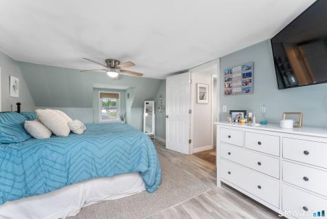 4 Nicholas Drive East Haven CT 06512