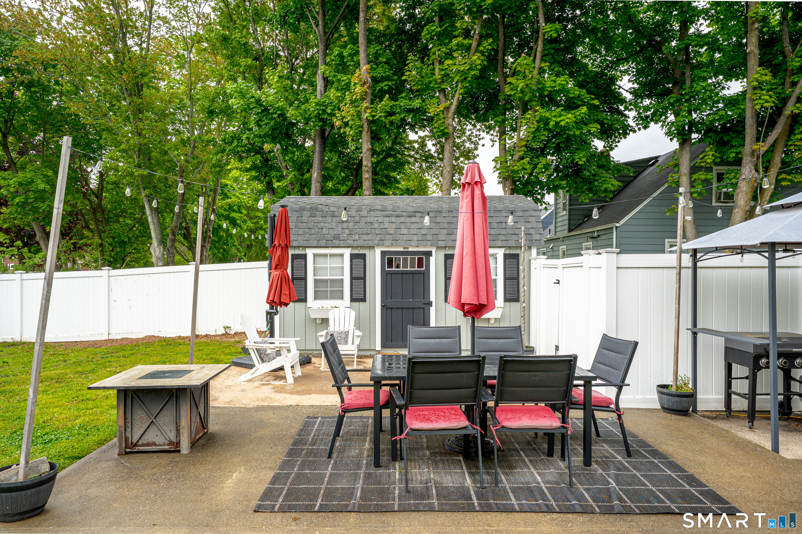 4 Nicholas Drive East Haven CT 06512
