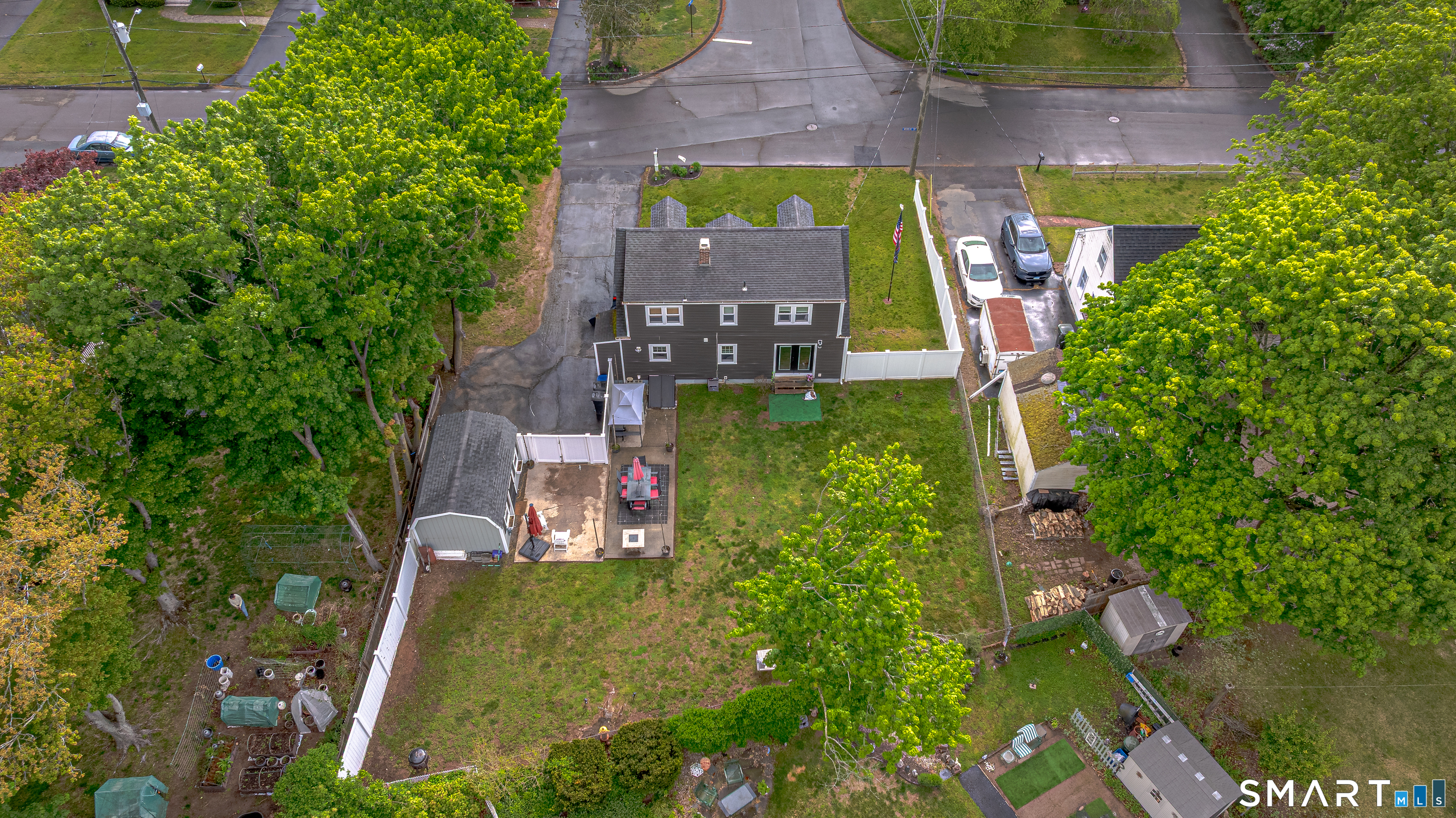 4 Nicholas Drive East Haven CT 06512