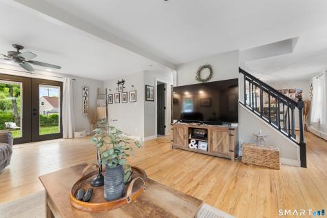 4 Nicholas Drive East Haven CT 06512