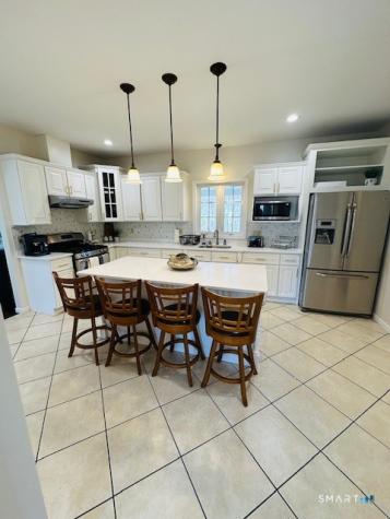 173 Cynrose Place Meriden CT 06451