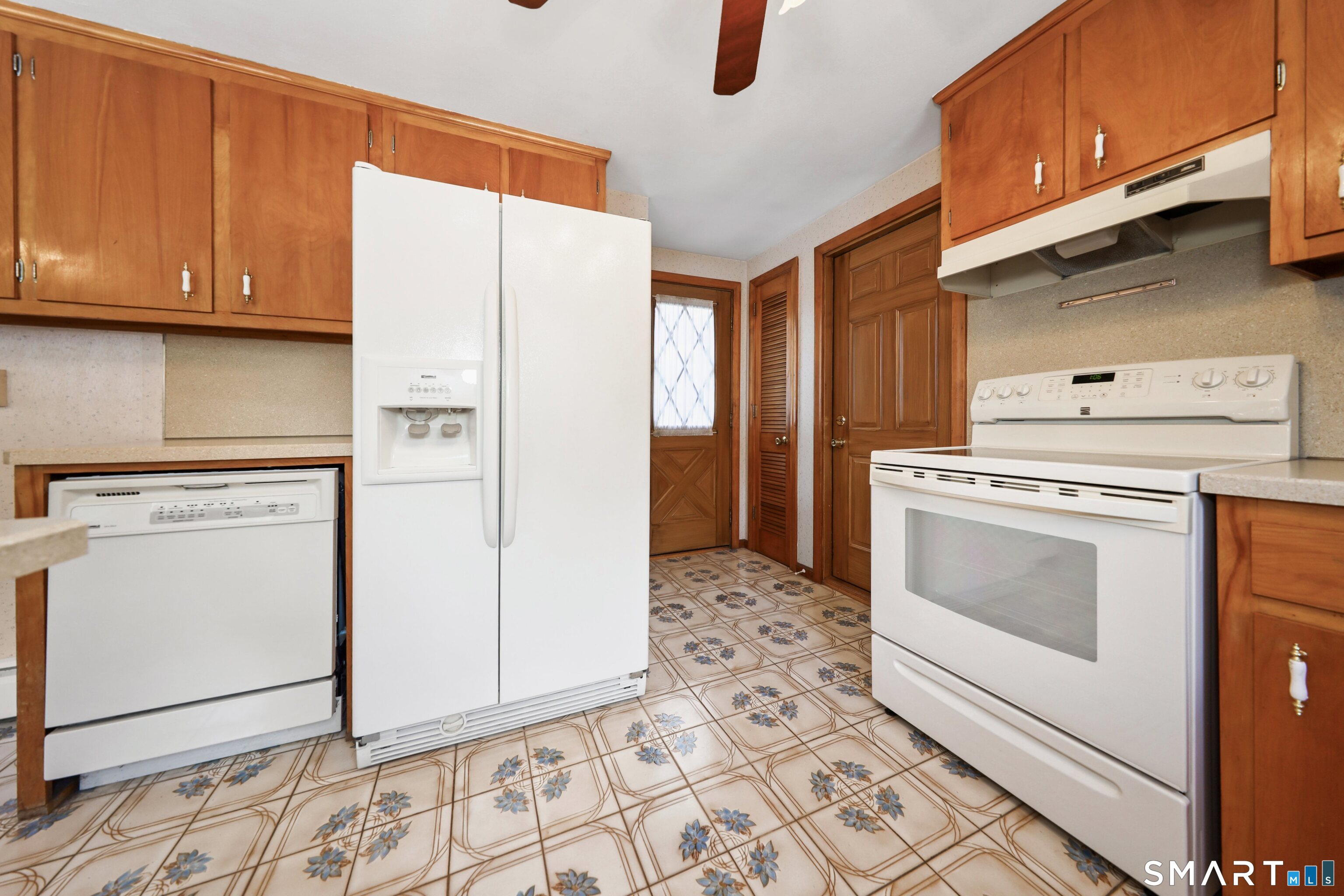 32 Loveland Lane Bristol CT 06010