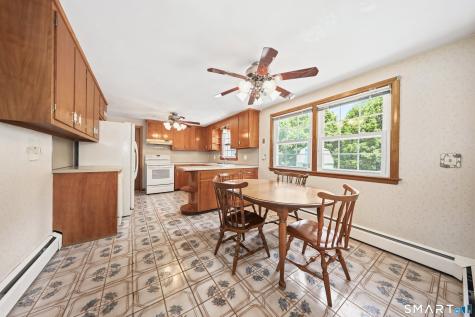 32 Loveland Lane Bristol CT 06010