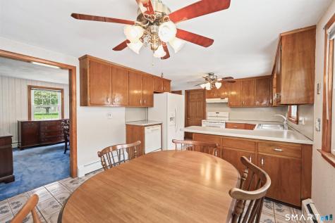 32 Loveland Lane Bristol CT 06010