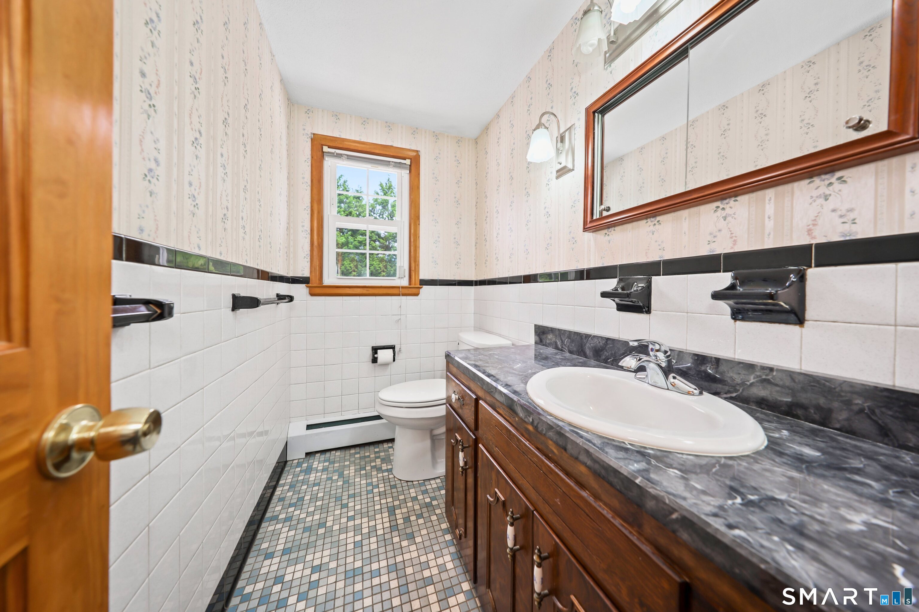 32 Loveland Lane Bristol CT 06010