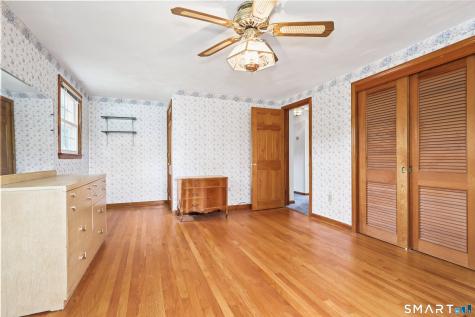 32 Loveland Lane Bristol CT 06010