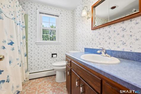 32 Loveland Lane Bristol CT 06010