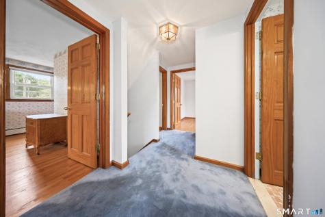 32 Loveland Lane Bristol CT 06010