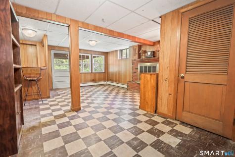 32 Loveland Lane Bristol CT 06010