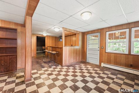 32 Loveland Lane Bristol CT 06010