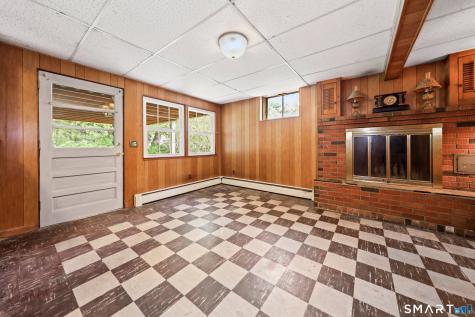 32 Loveland Lane Bristol CT 06010