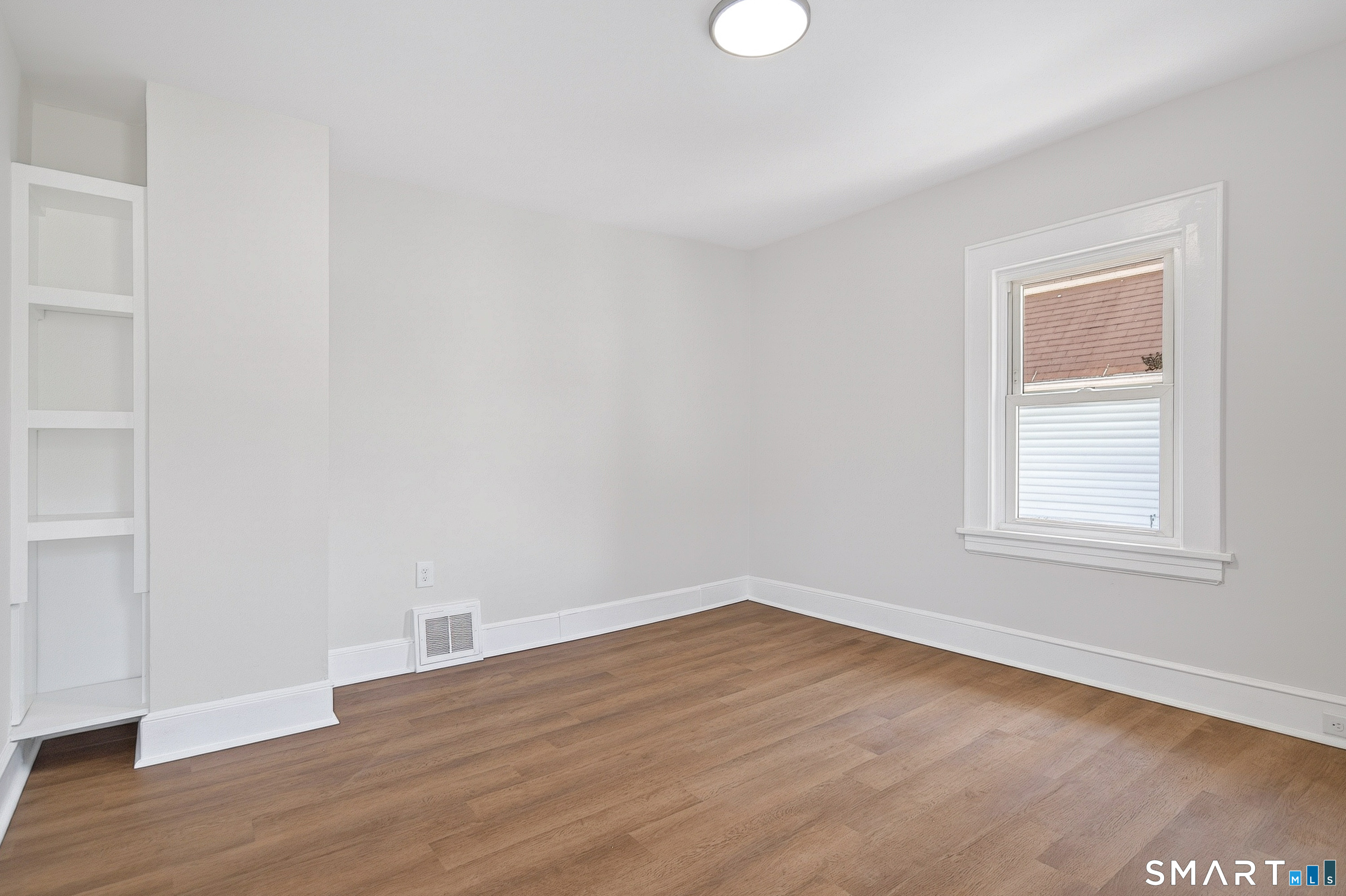 38 White Street Bridgeport CT 06610