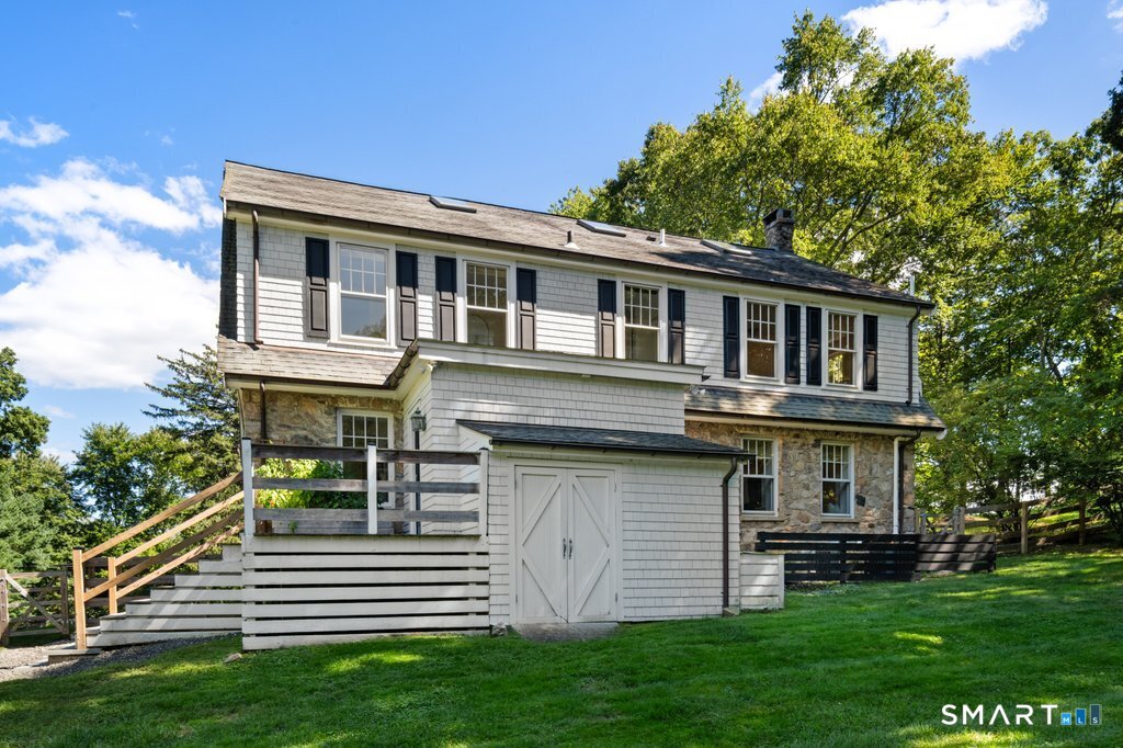 592 West Hill Road Stamford CT 06902