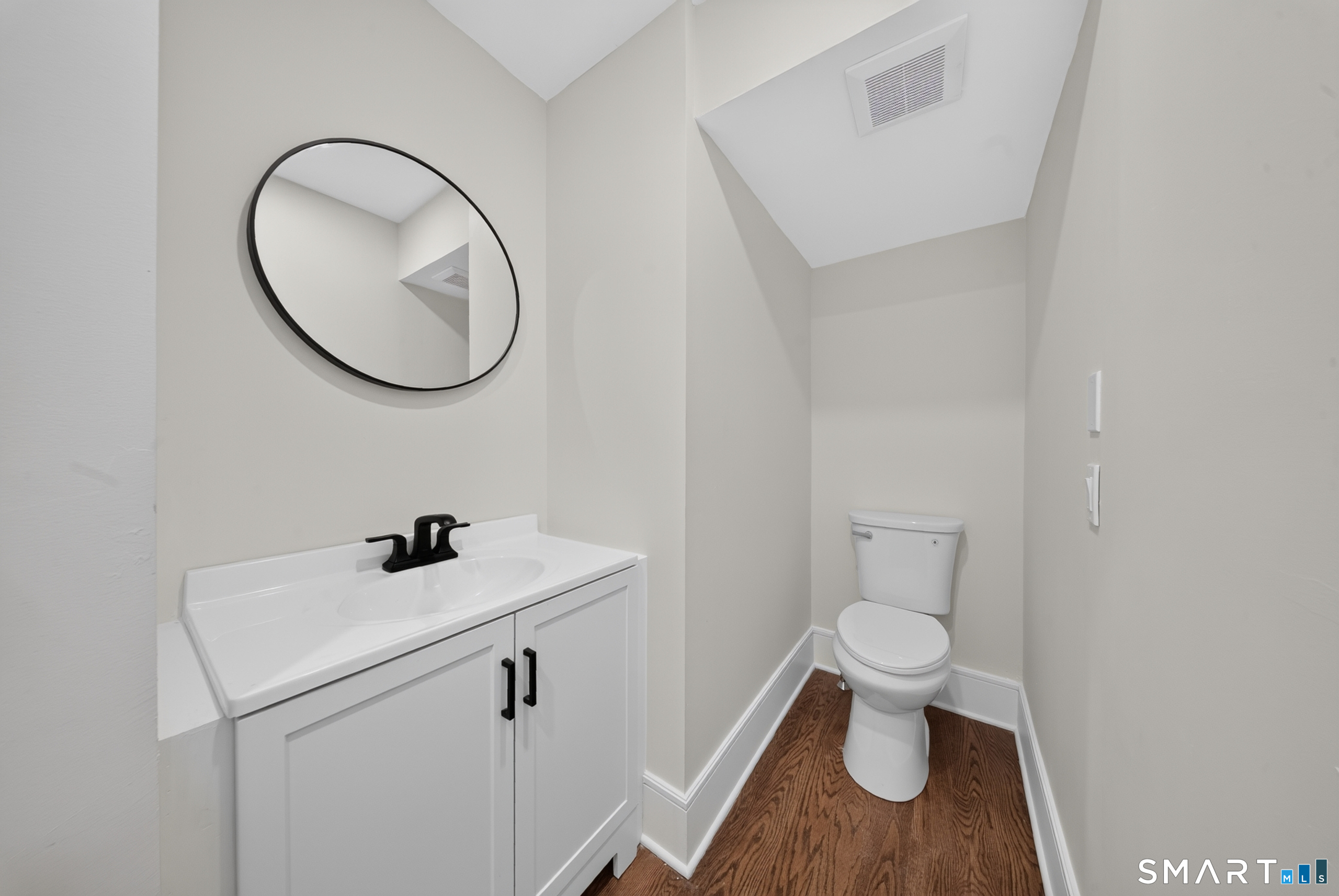 11 Hendrie Court Stamford CT 06902