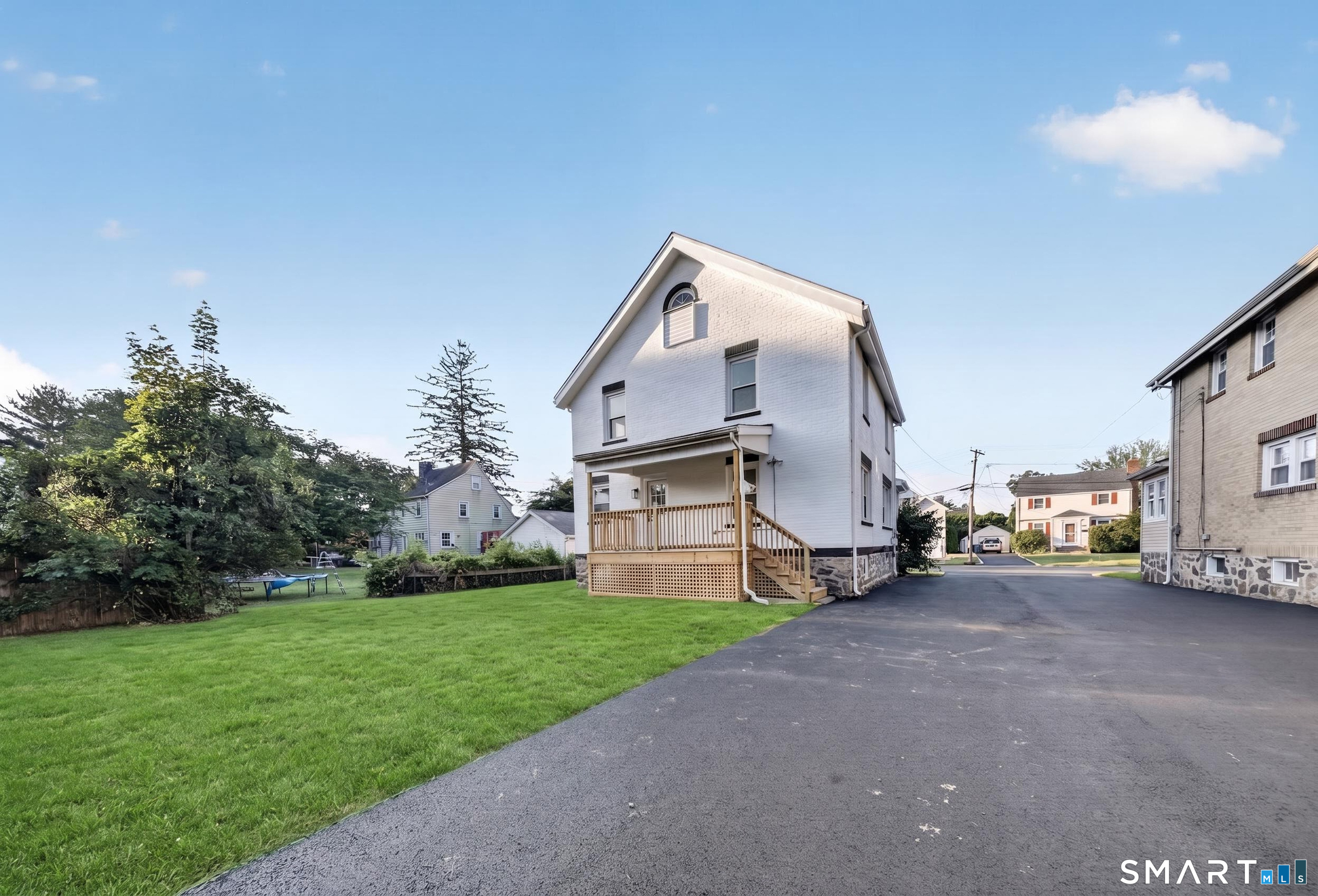 11 Hendrie Court Stamford CT 06902