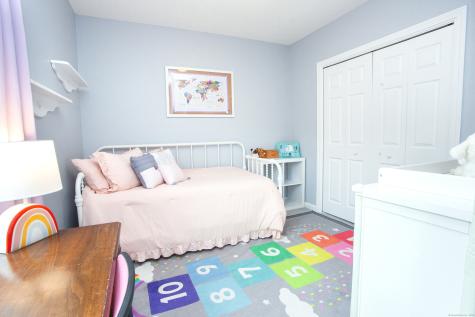 9 Village Square Canton CT 06019