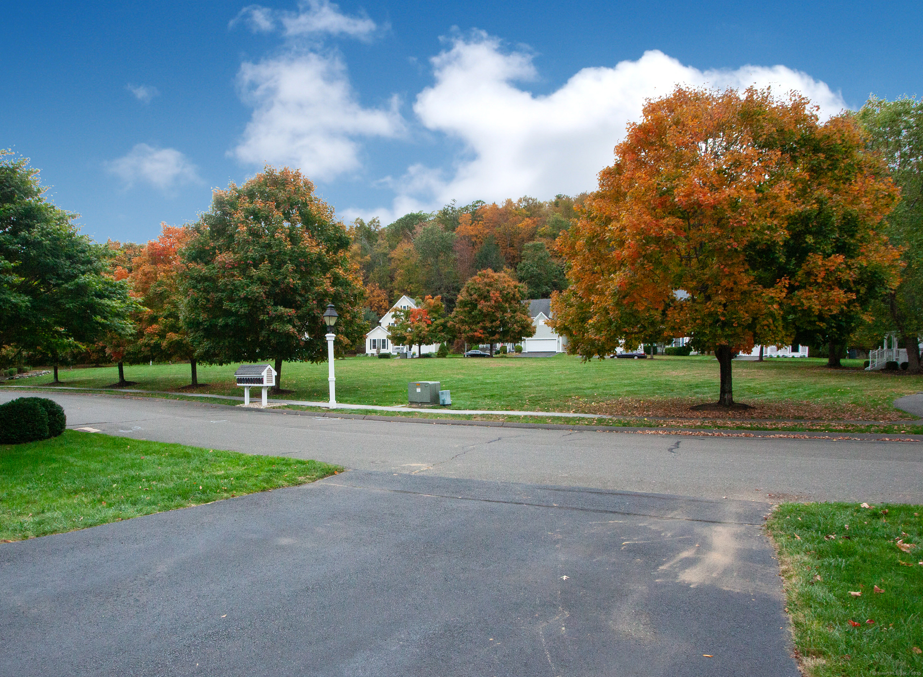 9 Village Square Canton CT 06019