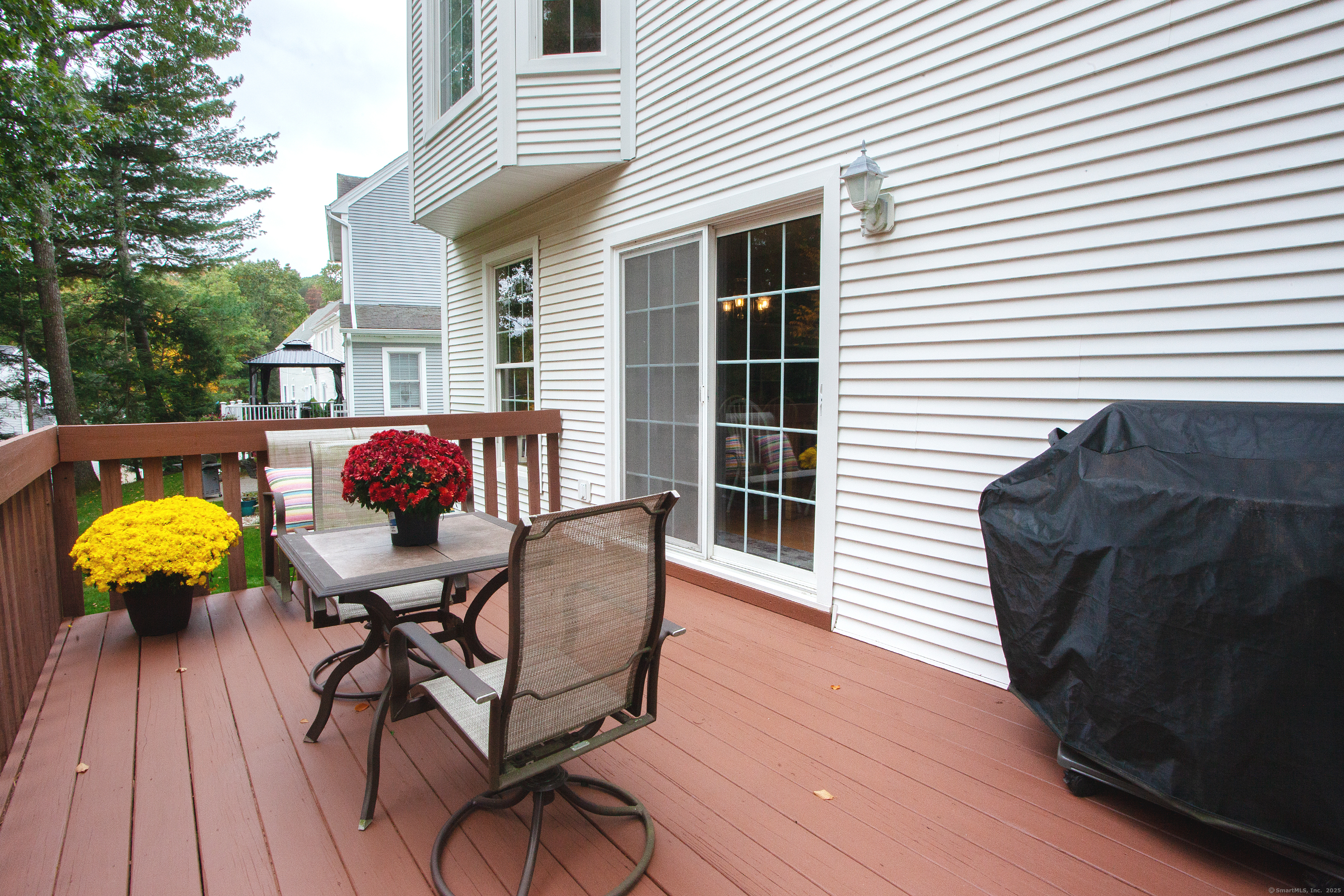 9 Village Square Canton CT 06019