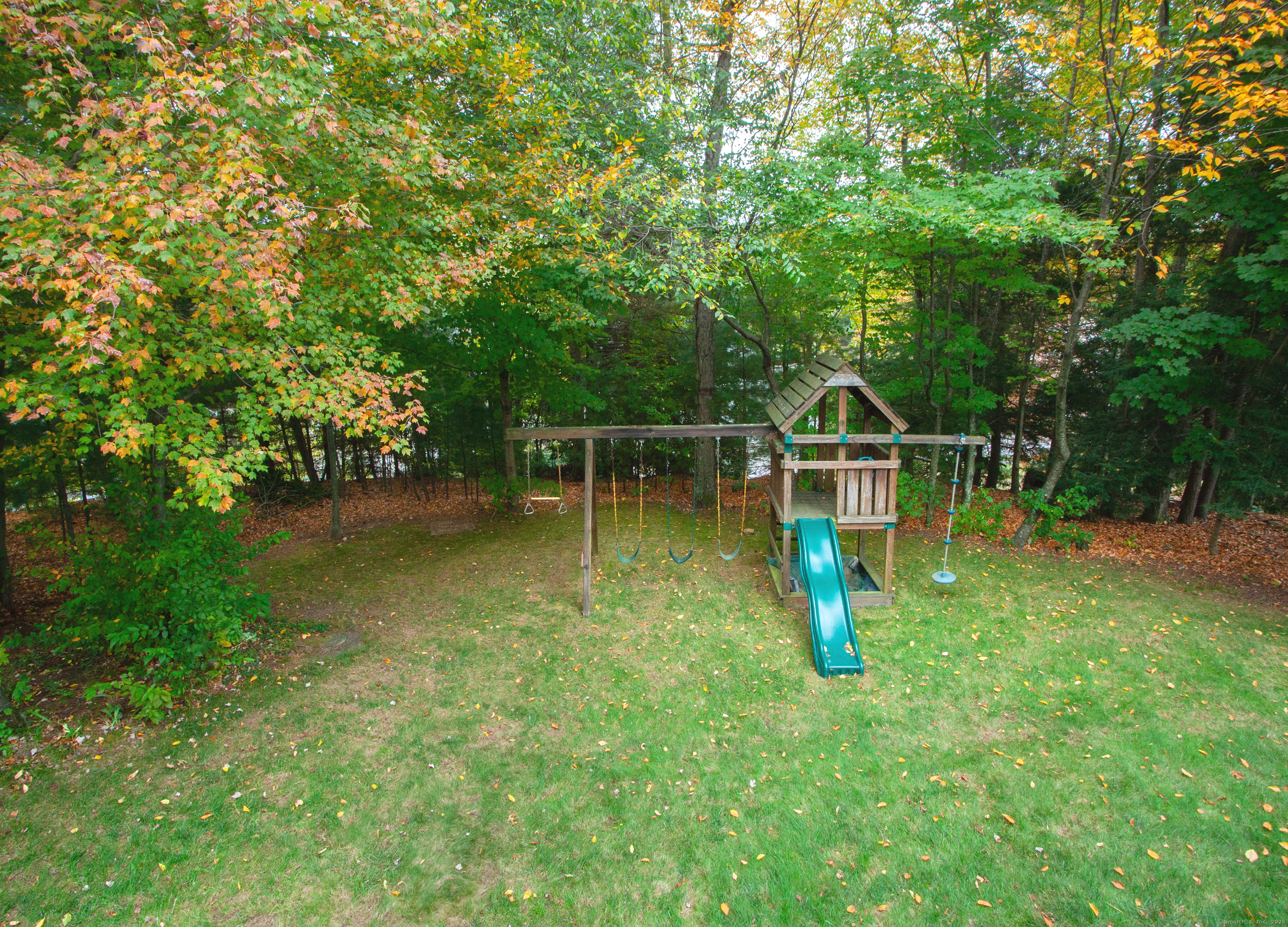 9 Village Square Canton CT 06019