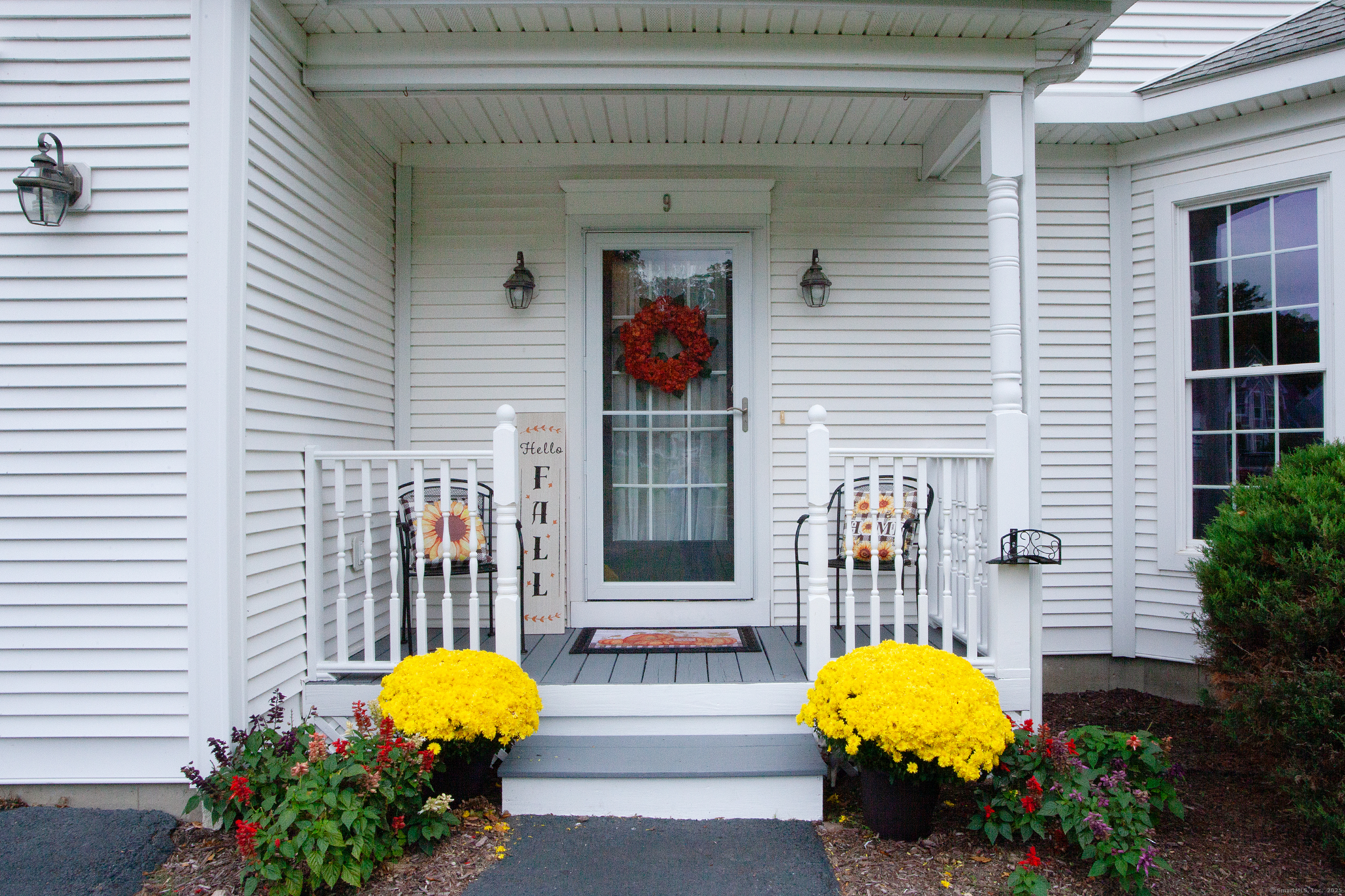 9 Village Square Canton CT 06019