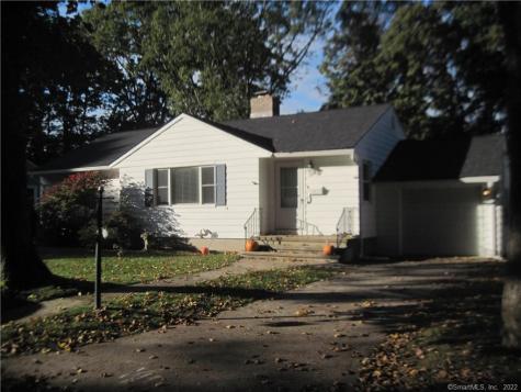 59 Oakridge Road Waterbury CT 06706