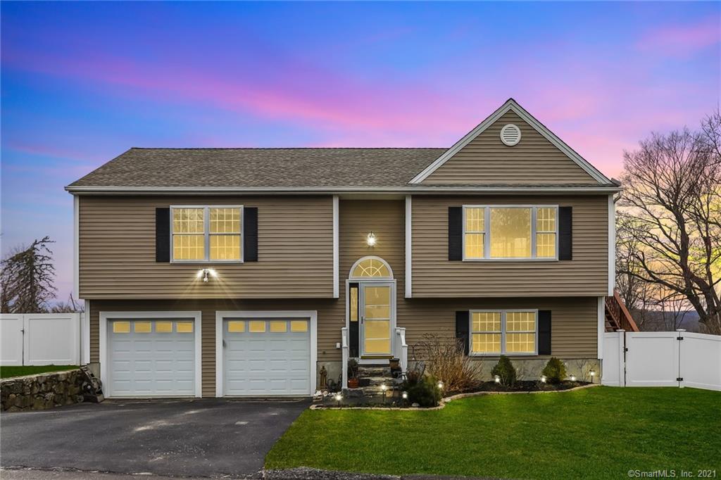 8 Muller Street New Fairfield CT 06812