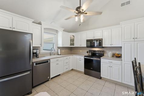 1512 Country Club Road Middletown CT 06457