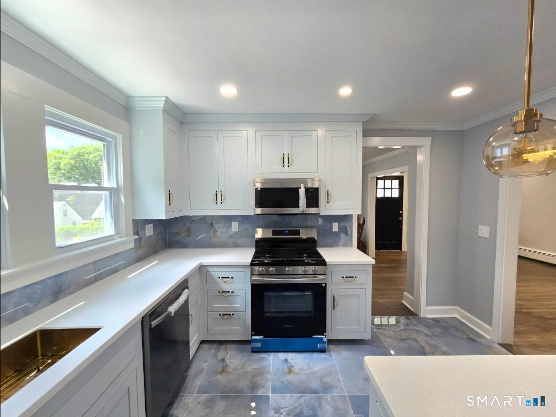 124 Woodbine Street Waterbury CT 06705