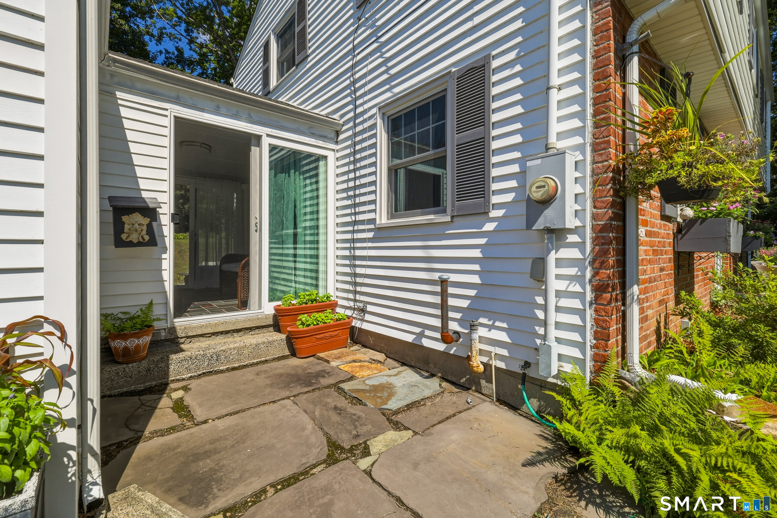 40 Vantana Drive Bristol CT 06010