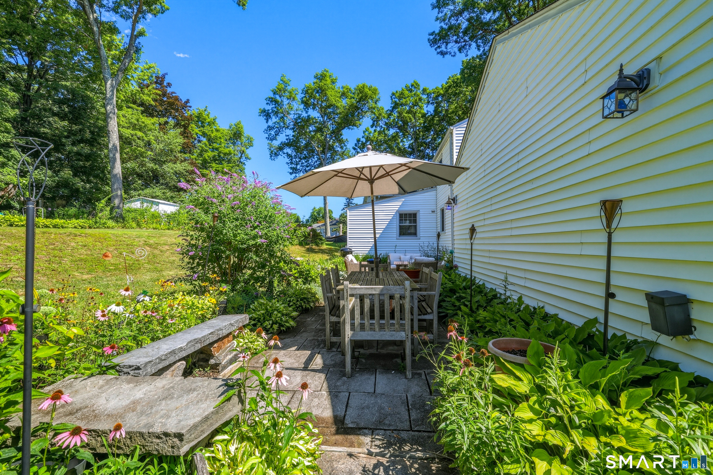 40 Vantana Drive Bristol CT 06010