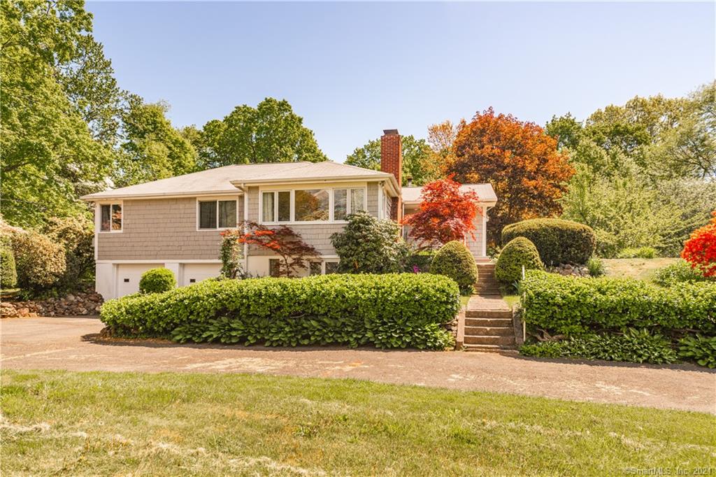 17 Milburn Drive Bloomfield CT 06002