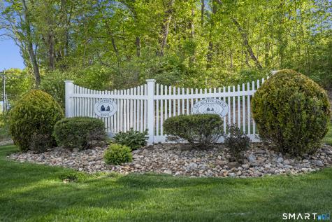 11 Webster Lane Middletown CT 06457