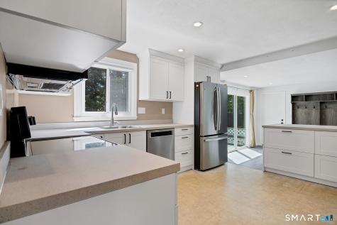 8 Charter Oak Drive East Lyme CT 06333