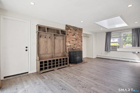 8 Charter Oak Drive East Lyme CT 06333