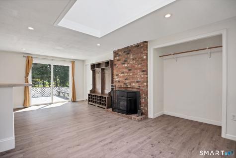 8 Charter Oak Drive East Lyme CT 06333