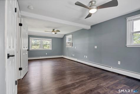 8 Charter Oak Drive East Lyme CT 06333