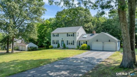 8 Charter Oak Drive East Lyme CT 06333
