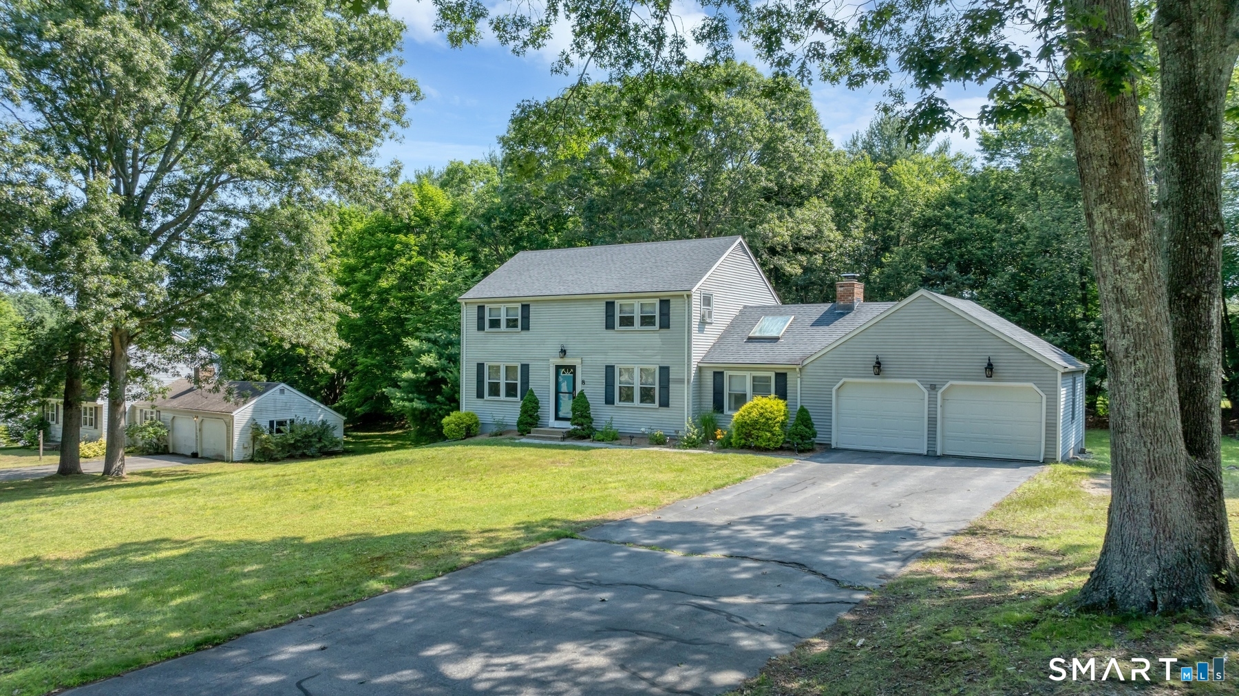8 Charter Oak Drive East Lyme CT 06333