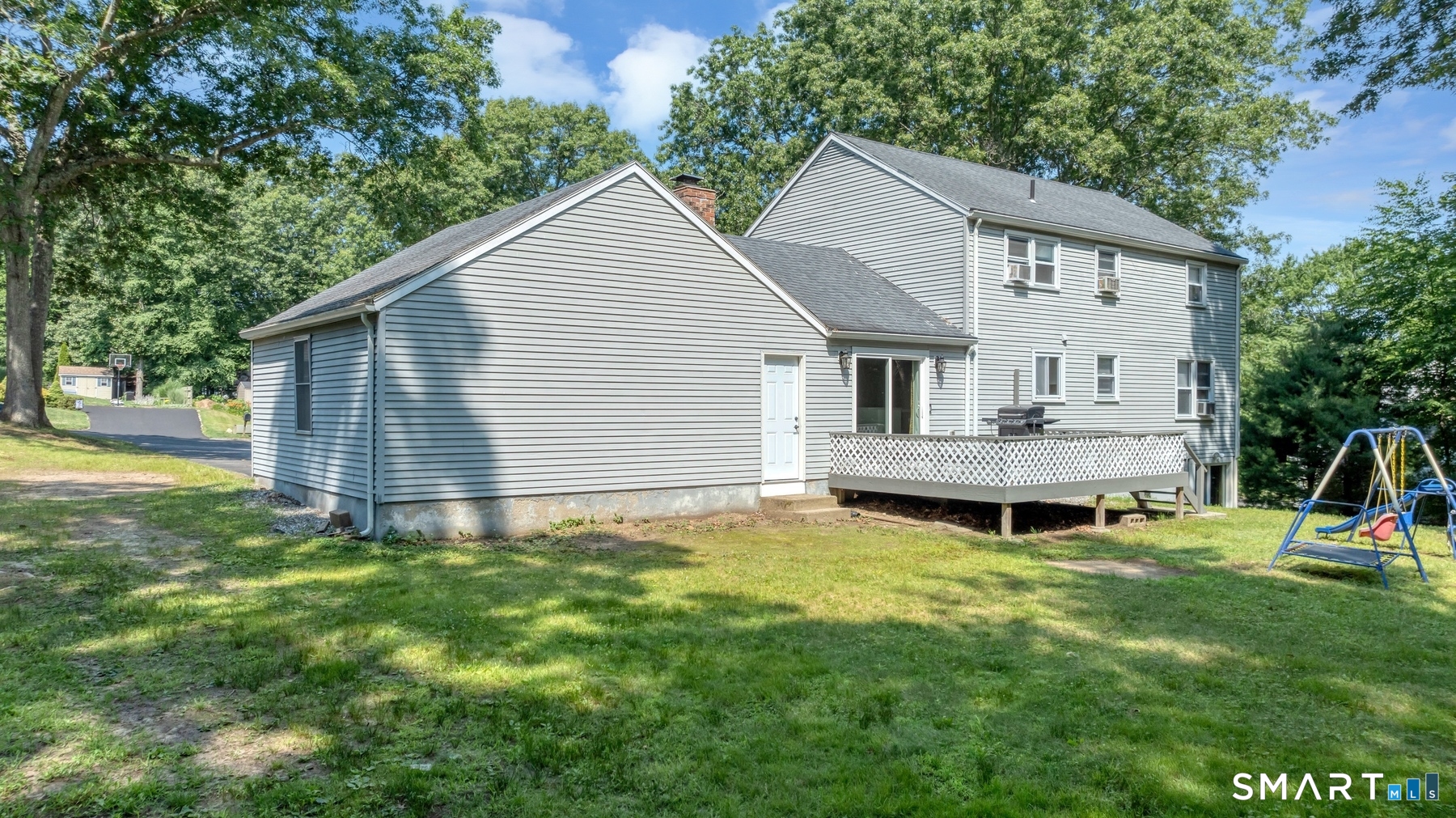 8 Charter Oak Drive East Lyme CT 06333